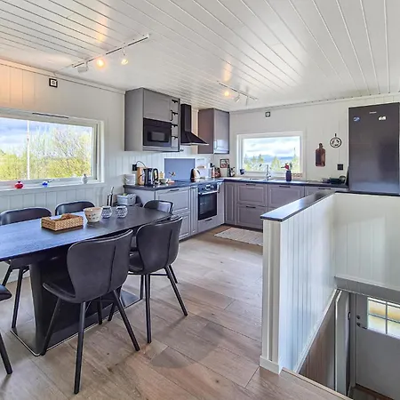 2 Bedroom In * Sletta (Hordaland)