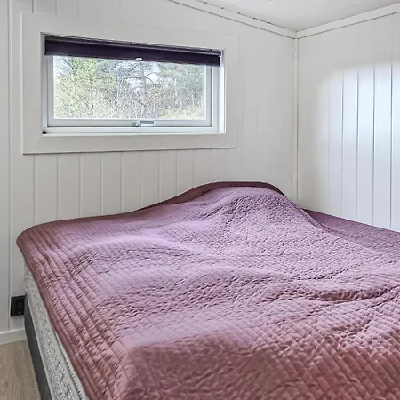 2 Bedroom In *